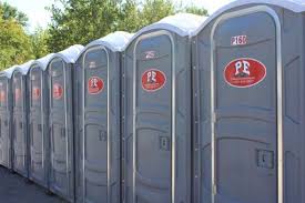 Portable Toilet Rental for Emergency Services in Mayfair, CA